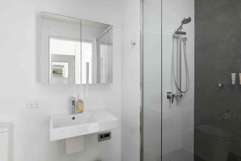 The Wave - 1 Bed Option - New Castle Holiday 3