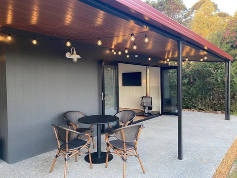 The Zen Den - New Castle Holiday 0