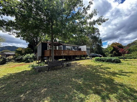 Tiny House At Gilderoy Valley Views - New Castle Holiday 0