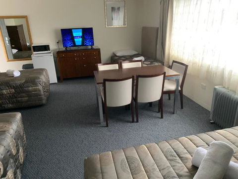 Titania Motel - New Castle Holiday 0