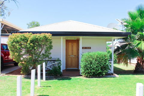 Warrego Hotel Motel Cunnamulla - New Castle Holiday 2