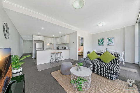 WARRICK FRAM 3 BEDS APT FREE PARKING WALK TO WESTFIELD CLOSE TO HOSPITAL NWF003 - New Castle Holiday 0