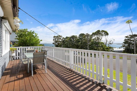 Wildest Dreams - New Castle Holiday 2