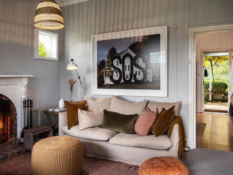 Wombat Hill Cottage - New Castle Holiday 1