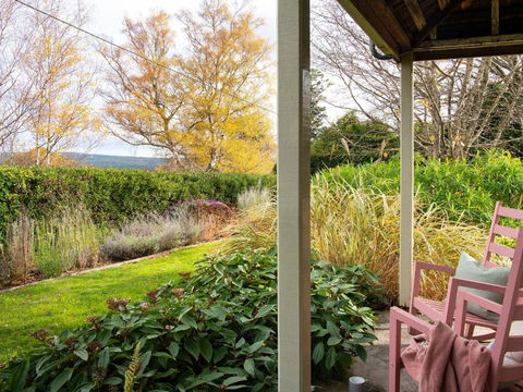 Wombat Hill Cottage - New Castle Holiday 2