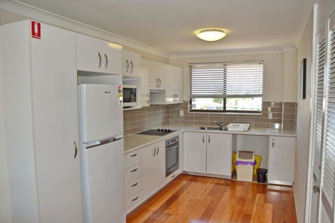 Woody Wonder - Bring Your Own Liben. - New Castle Holiday 1