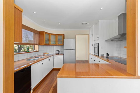 Wylah Beach House - New Castle Holiday 1