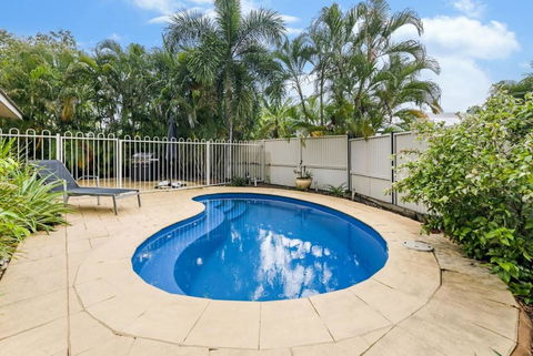 Ah Mat Bungalow - Tropical Darwin Stay With Pool - New Castle Holiday 0