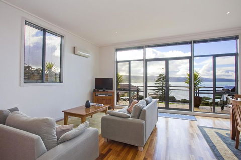 Apartment 35 Pacific Apartments - New Castle Holiday 1