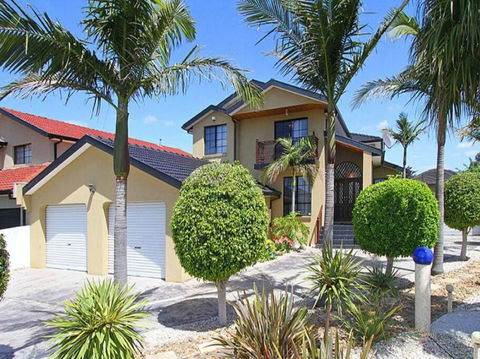Welcome To Goodwood House! 12 Mins To Melbourne International Airport! - New Castle Holiday 0