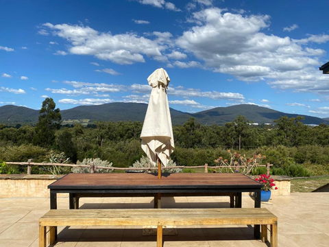 Yarra Valley Country Escape - New Castle Holiday 0