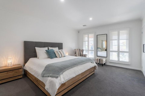 Yarra Valley Escape - New Castle Holiday 1