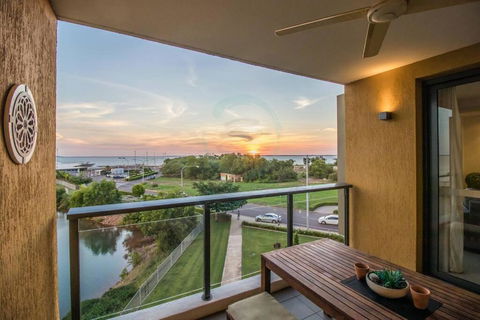 ZEN BY THE OCEAN - 1-BR Executive Biz Retreat - New Castle Holiday 0
