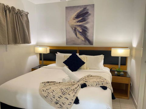 ZEN OCEAN BLISS - Cozy 2-BR/2-BA Sea View Retreat - New Castle Holiday 1