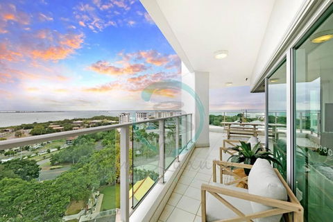 ZEN TOWERS: Cozy Executive 3-BR Family Apt In Darwin City - New Castle Holiday 0