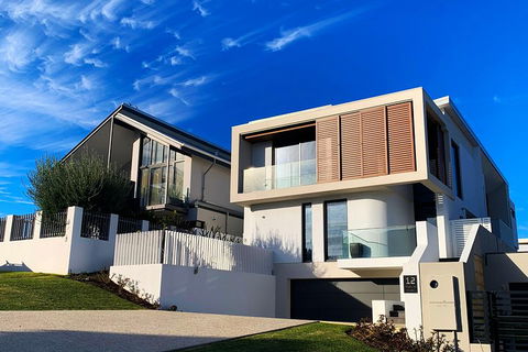 Big Perth (Private) Day Tour - New Castle Holiday 1