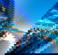 Whitehaven Beach Day Tour with Snorkel in Whitsundays Island - New Castle Holiday