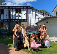 Mt Tamborine ScenicRim Deluxe Wine Tasting and Sightseeeing Tour - New Castle Holiday