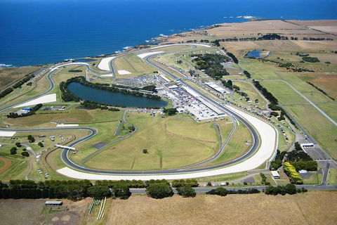 Phillip Island Helicopter Tour - New Castle Holiday 4