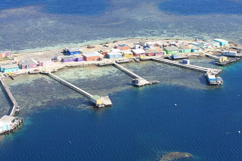 Pink Lake + Abrolhos Islands Scenic Flight - New Castle Holiday 1