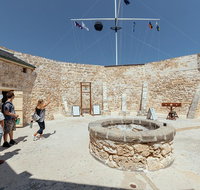 Private City Kickstart Tour Fremantle Icons  Gems of Perth - New Castle Holiday