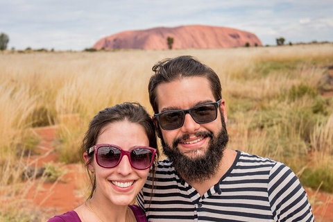 Overnight Uluru Adventure - New Castle Holiday 0