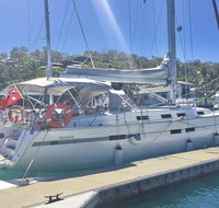 Sailing Curlew Escape on Moreton Bay - New Castle Holiday