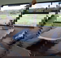 Beer Barons and Spirit Lords Half-Day Tour in Byron with Lunch - New Castle Holiday