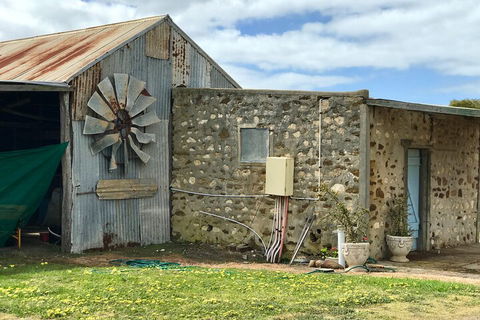 Kangaroo Island Gourmet Food And Wine Trail Tour - New Castle Holiday 0