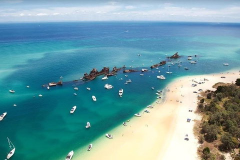 Adventure Moreton Island Scuba Dive Tour - New Castle Holiday 3