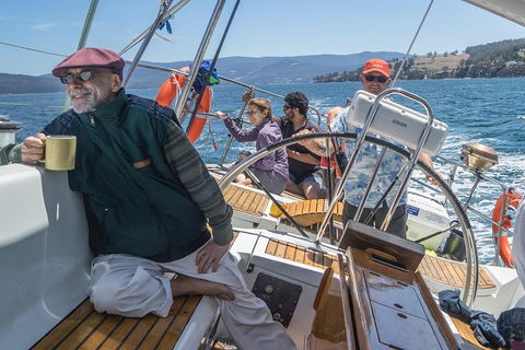 Half-Day Sailing On The Derwent River From Hobart - New Castle Holiday 2