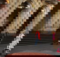 Private Tour Melbourne City Discovery - New Castle Holiday