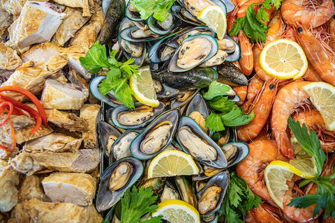 Dinner Buffet Cruise On The Gold Coast - New Castle Holiday 1