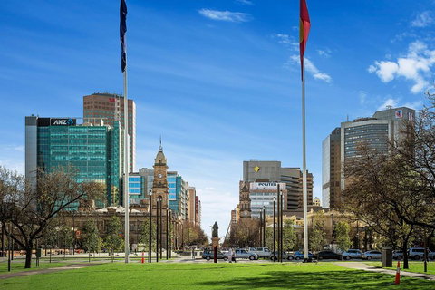 Adelaide Highlights, Hahndorf & McLaren Vale Wine Tasting And Sightseeing Tour - New Castle Holiday 1