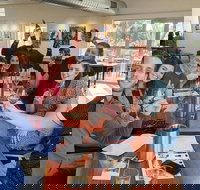 Barossa Valley Wineries Tour with Tastings and Lunch from Adelaide - New Castle Holiday