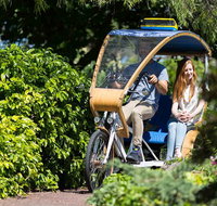 Adelaide 90-Minute Pedicab Tour Scenic Green  River Experience - New Castle Holiday