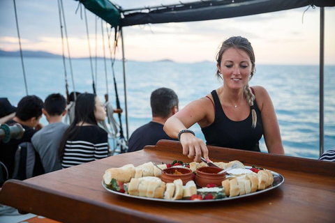 Fly & Sail Package (With Providence) - New Castle Holiday 0
