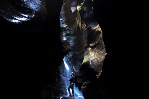 Full-Day Canyoning Experience At Stunning Empress Canyon - New Castle Holiday 3