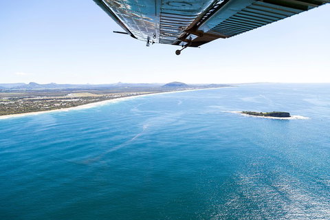 Deluxe Seaplane Tour Noosa To Glasshouse Adventure For 2 With Photobook - New Castle Holiday 5