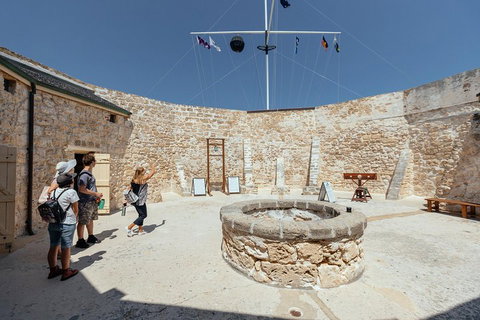 Private City Kickstart Tour: Fremantle Icons & Gems Of Perth - New Castle Holiday 0