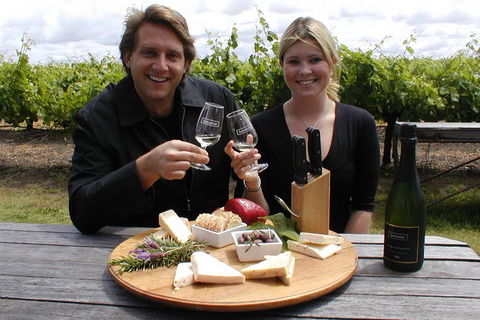 Swan Valley Tour From Perth: Wine, Beer And Chocolate Tastings - New Castle Holiday 4
