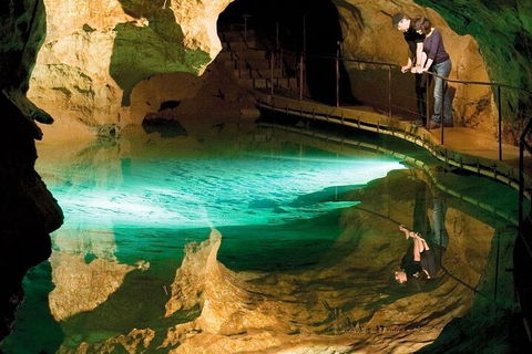 Blue Mountains Private Tour From Sydney With Jenolan Caves - New Castle Holiday 2