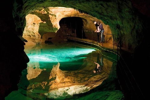 Blue Mountains Private Tour From Sydney With Jenolan Caves - New Castle Holiday 5